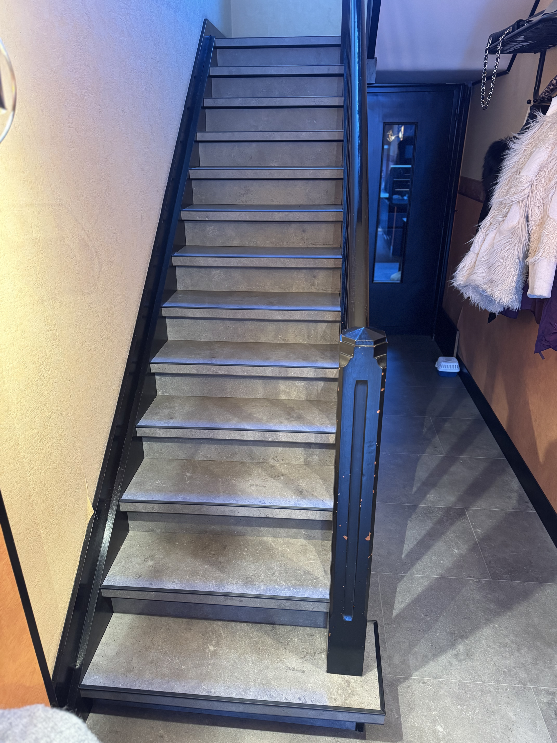 Trapbekleding PVC Kessel-Lo Traprenovatie in Kessel-Lo met VivaFloors 1810 PVC door HD Dynamica